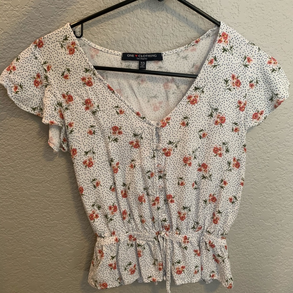 PACSUN LIKE SHORT SLEEVE FLORAL BLOUSE